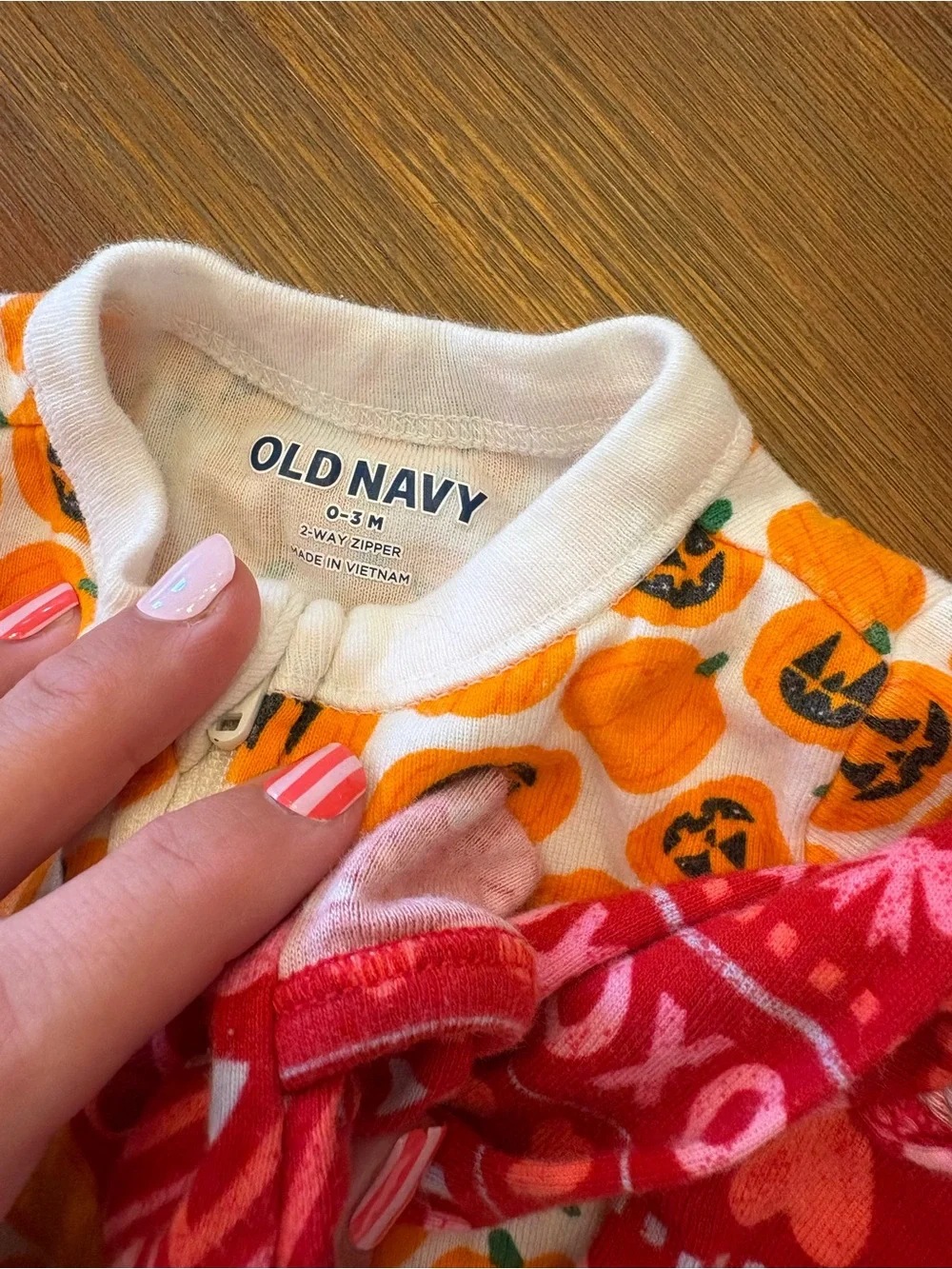Old Navy 2 Way Zip Panamas- Orange Pumpkin, Red Heart, Clover